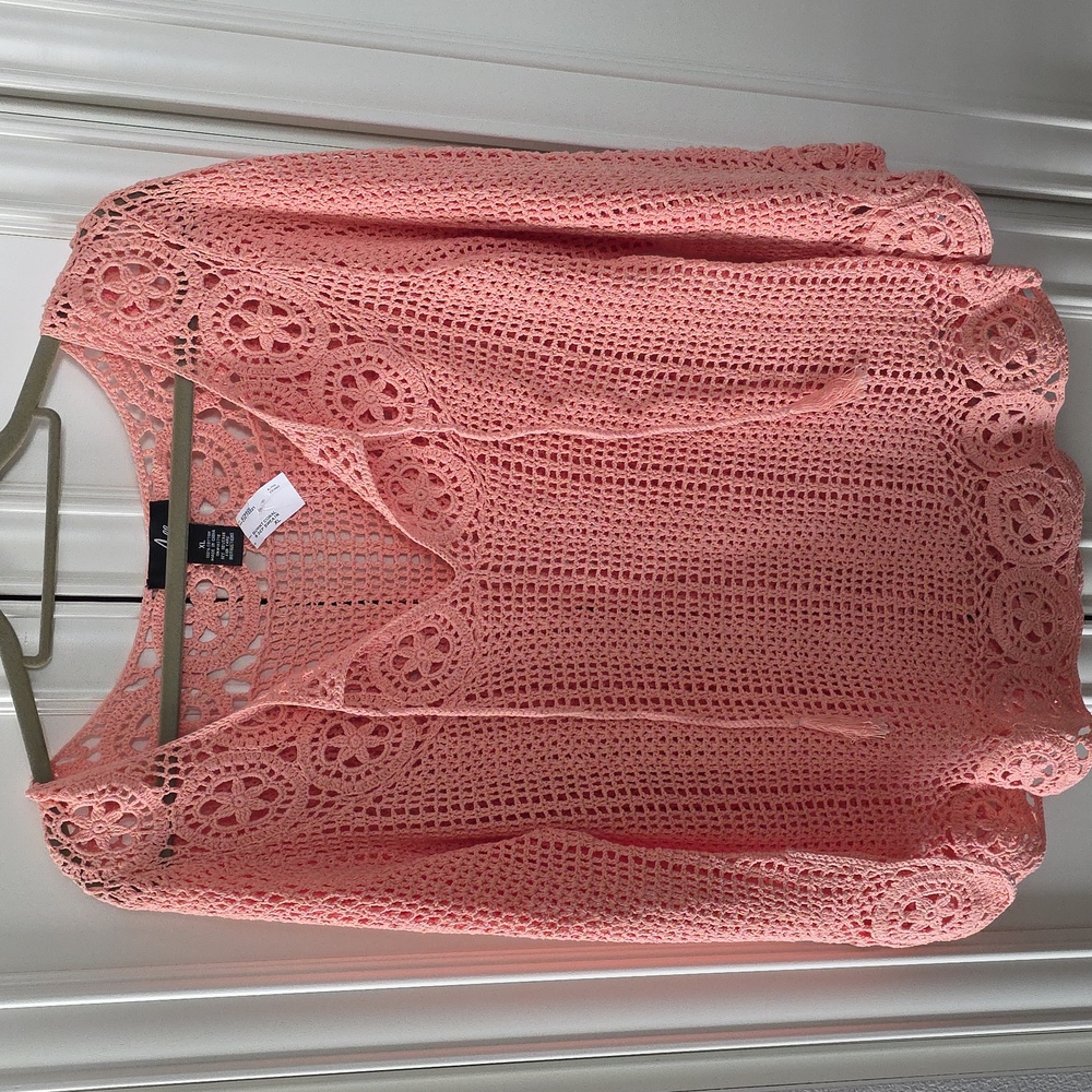 NWT ALLEGRA | Crochet Top L/XL - Picture 3 of 7